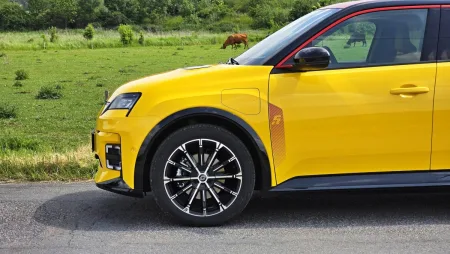 test-renault-5-e-tech-elektromobil-2025-13