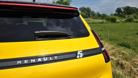 test-renault-5-e-tech-elektromobil-2025-17