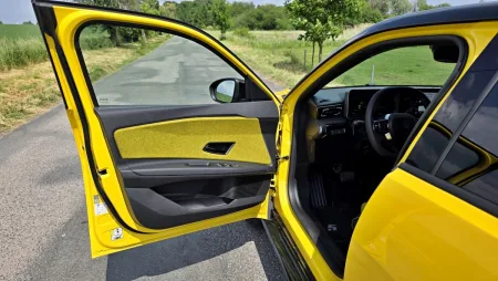 test-renault-5-e-tech-elektromobil-2025-19