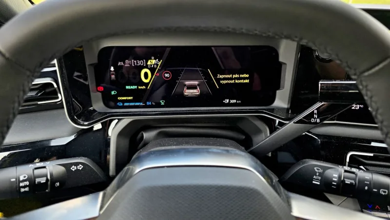 test-renault-5-e-tech-elektromobil-2025-22