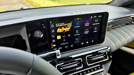 test-renault-5-e-tech-elektromobil-2025-24