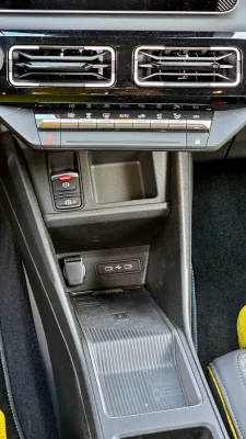 test-renault-5-e-tech-elektromobil-2025-27