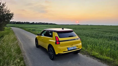 test-renault-5-e-tech-elektromobil-2025-37