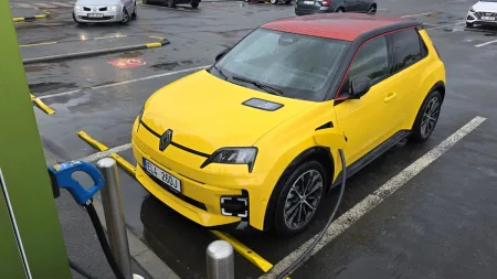 test-renault-5-e-tech-elektromobil-2025-38