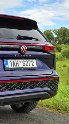 test-volkswagen-tayron-r-line-20-tdi-142-kw-4motion-2025-15