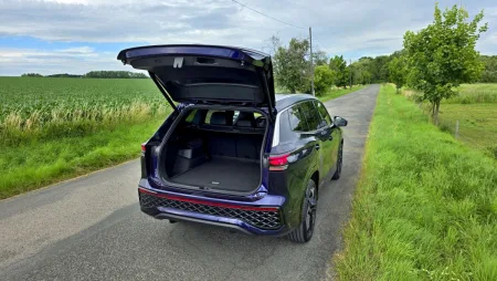 test-volkswagen-tayron-r-line-20-tdi-142-kw-4motion-2025-30