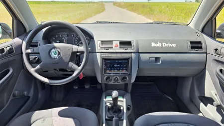 pistaciova-fabie-skoda-fabia-prvni-generace-11
