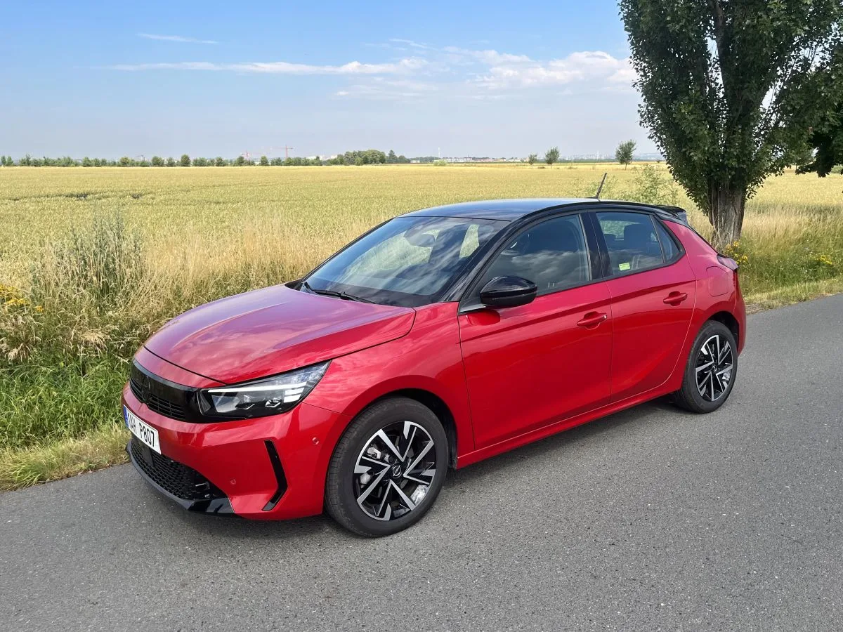 test-opel-corsa-1-2-hybrid-edct6-2025