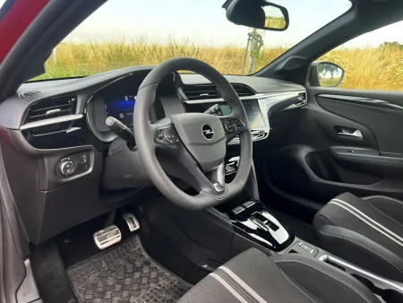 test-opel-corsa-1-2-hybrid-edct6-2025-18