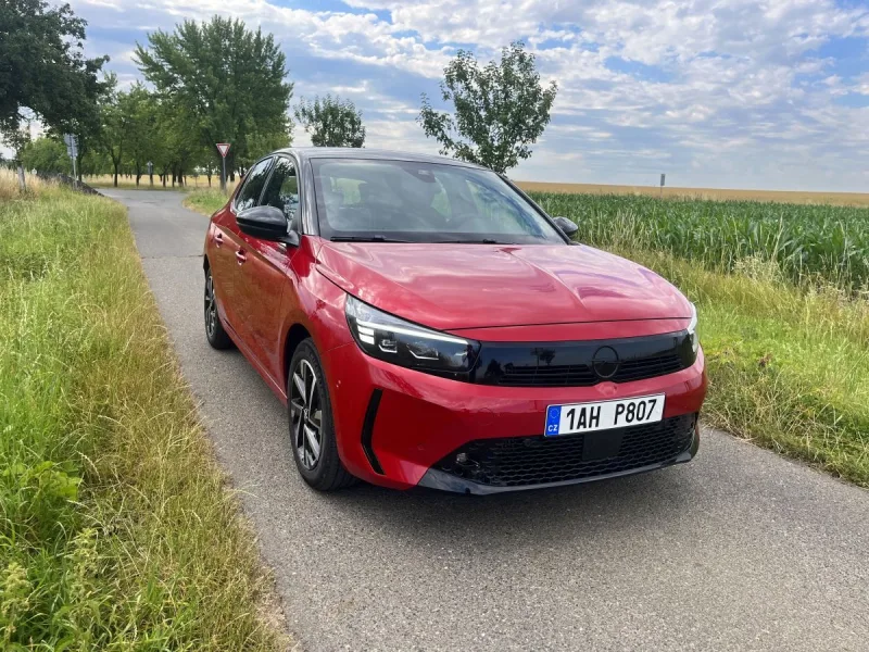 test-opel-corsa-1-2-hybrid-edct6-2025-5