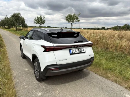 test-omoda-5-ev-premium-elektromobil-2025-10