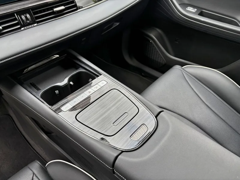 test-omoda-5-ev-premium-elektromobil-2025-20