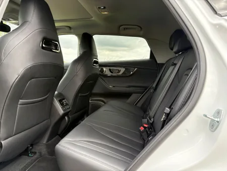 test-omoda-5-ev-premium-elektromobil-2025-24