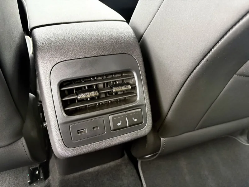 test-omoda-5-ev-premium-elektromobil-2025-25