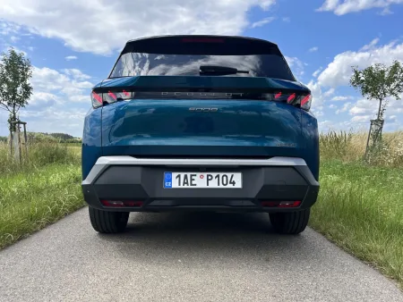 test-peugeot-5008-gt-hybrid-145-e-dcs6-2025-4