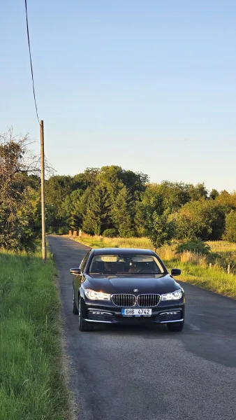test-ojetiny-bmw-730d-2016-18