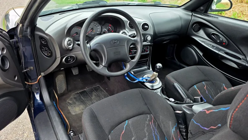 test-ojetiny-hyundai-coupe-16-16v-14