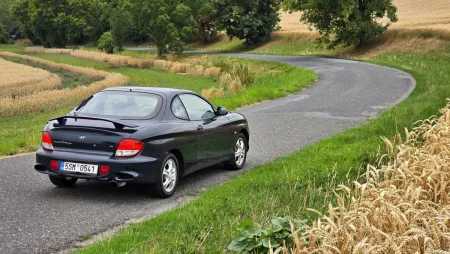 test-ojetiny-hyundai-coupe-16-16v-8