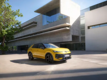 2026-volkswagen-t-roc-1