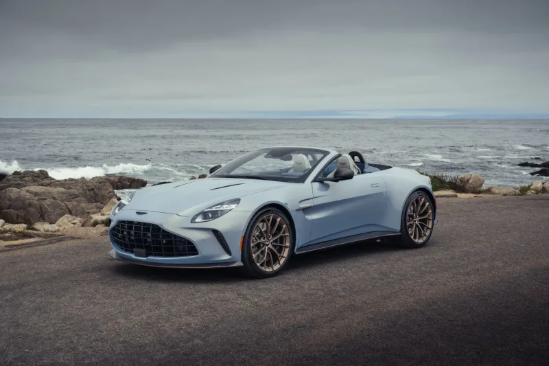 aston-martin-thrillseeker-collection_vantage-roadster_1