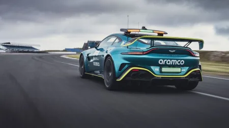 aston-martin-vantage-s-fia-safety-car_03