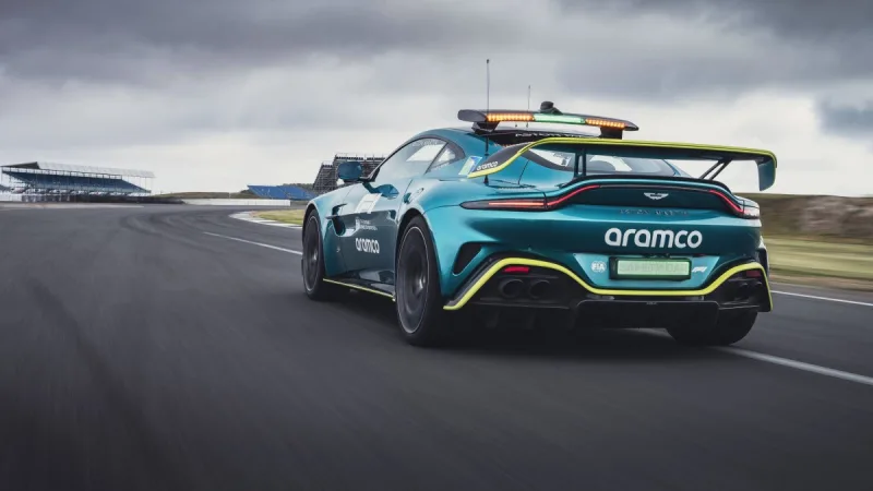 aston-martin-vantage-s-fia-safety-car_03