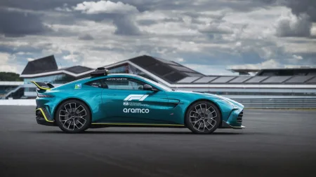aston-martin-vantage-s-fia-safety-car_04