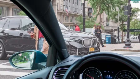 iihs-vyzkum-vyhled_z_mista_ridice