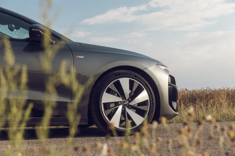 test-audi-a6-avant-e-tron-quattro-elektromobil-2025-15