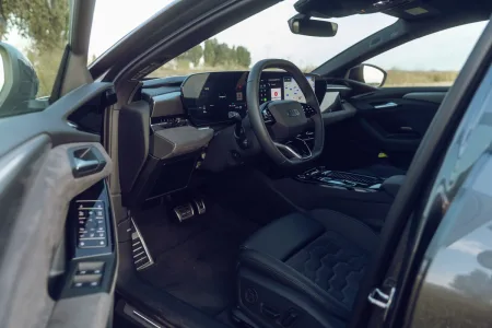 test-audi-a6-avant-e-tron-quattro-elektromobil-2025-16