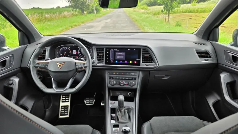 test-cupra-ateca-15-tsi-dsg-2025-17