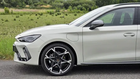 test-cupra-leon-sportstourer-e-hybrid-150-kw-plug-in-hybrid-2025-10