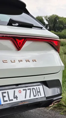 test-cupra-leon-sportstourer-e-hybrid-150-kw-plug-in-hybrid-2025-13