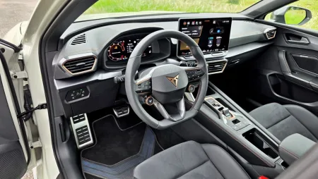 test-cupra-leon-sportstourer-e-hybrid-150-kw-plug-in-hybrid-2025-15