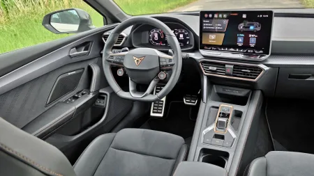 test-cupra-leon-sportstourer-e-hybrid-150-kw-plug-in-hybrid-2025-17