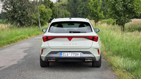 test-cupra-leon-sportstourer-e-hybrid-150-kw-plug-in-hybrid-2025-6