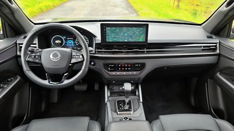 test-kgm-musso-grand-2-2-e-xdi-4wd-2025-20