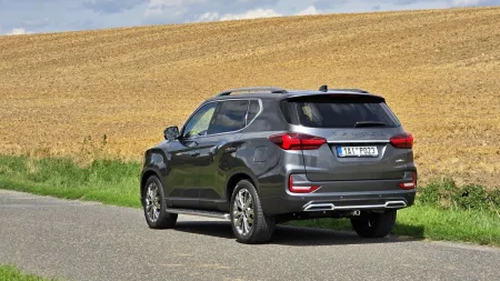 test-kgm-rexton-g4-2-2-e-xdi-2025-4