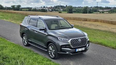 test-kgm-rexton-g4-2-2-e-xdi-2025-8