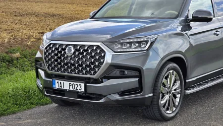 test-kgm-rexton-g4-2-2-e-xdi-2025-9