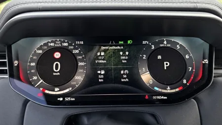 test-range-rover-sport-sv-gaea-curation-2025-24