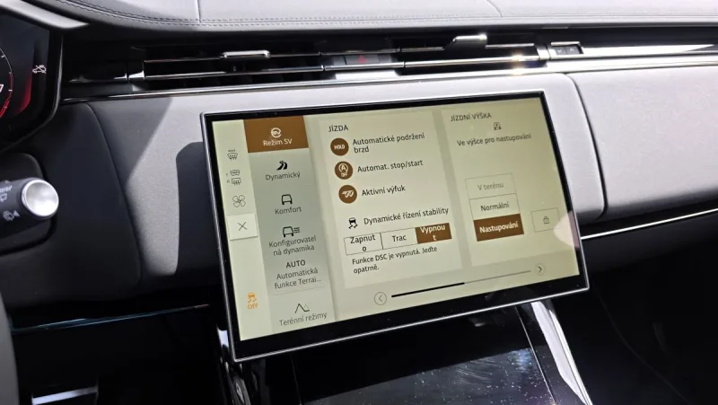 test-range-rover-sport-sv-gaea-curation-2025-25