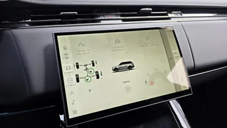 test-range-rover-sport-sv-gaea-curation-2025-27