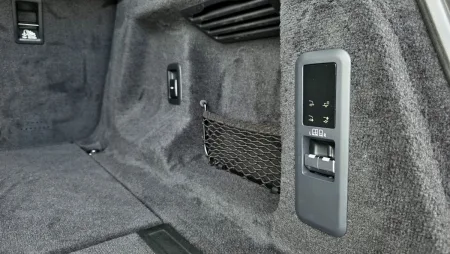 test-range-rover-sport-sv-gaea-curation-2025-37