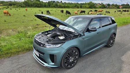 test-range-rover-sport-sv-gaea-curation-2025-38