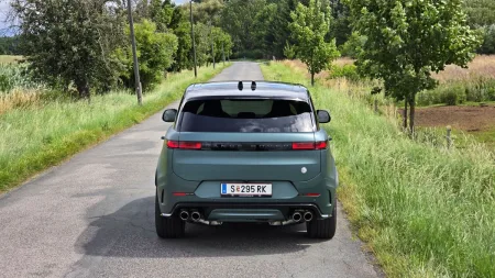 test-range-rover-sport-sv-gaea-curation-2025-8