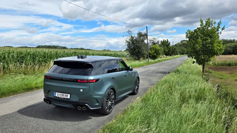 test-range-rover-sport-sv-gaea-curation-2025-9