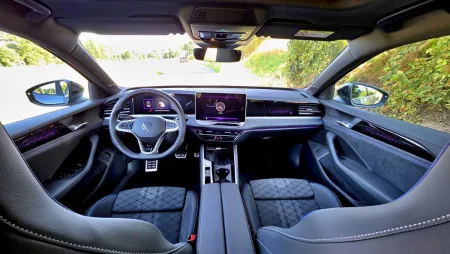 test-volkswagen-passat-r-line-people-1-5-tsi-ehybrid-200-kw-2025-17