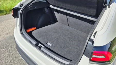 test-volkswagen-taigo-love-15-tsi-evo2-dsg-2025-12