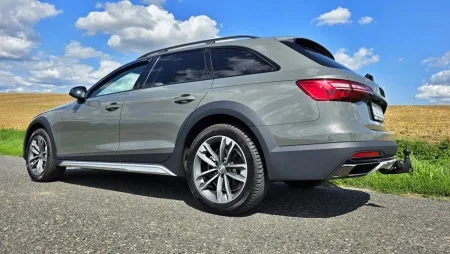 test-ojetiny-audi-a4-allroad-40-tdi-quattro-2023-13